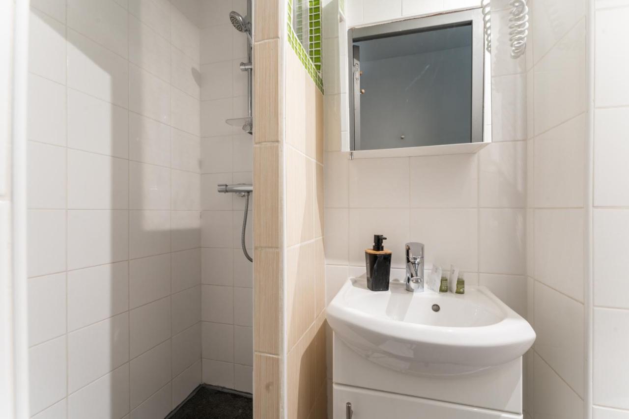 L'oasis Montparnasse Hotel Parijs